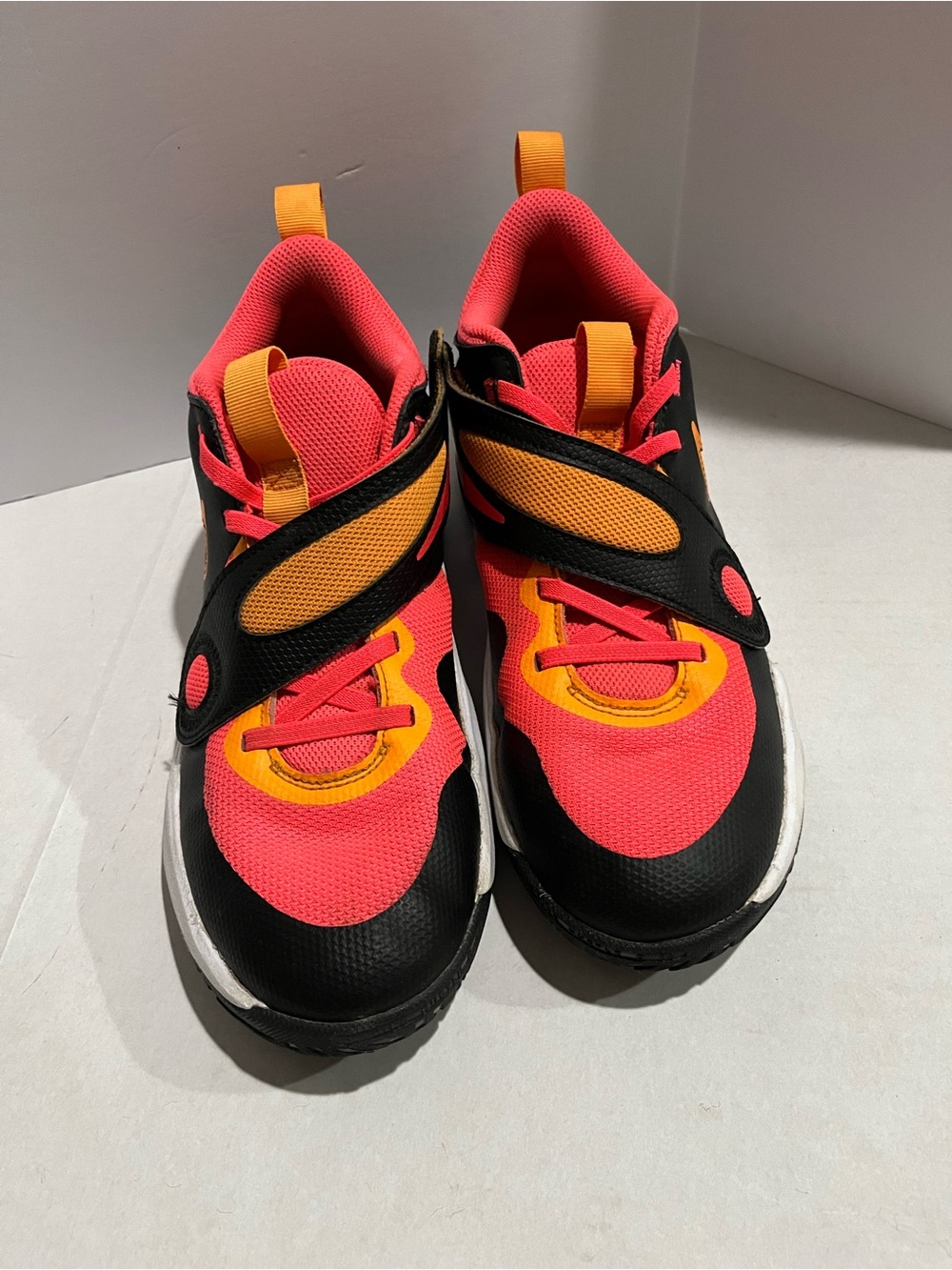 Nike Boys Stylish Team Hustle D 11 Sneakers in Pink/Orange/Black/White SIZE 7Y - Picture 2 of 12